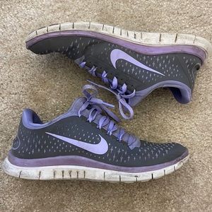 Women’s size 9 Nike Free Run 3.0 shoes